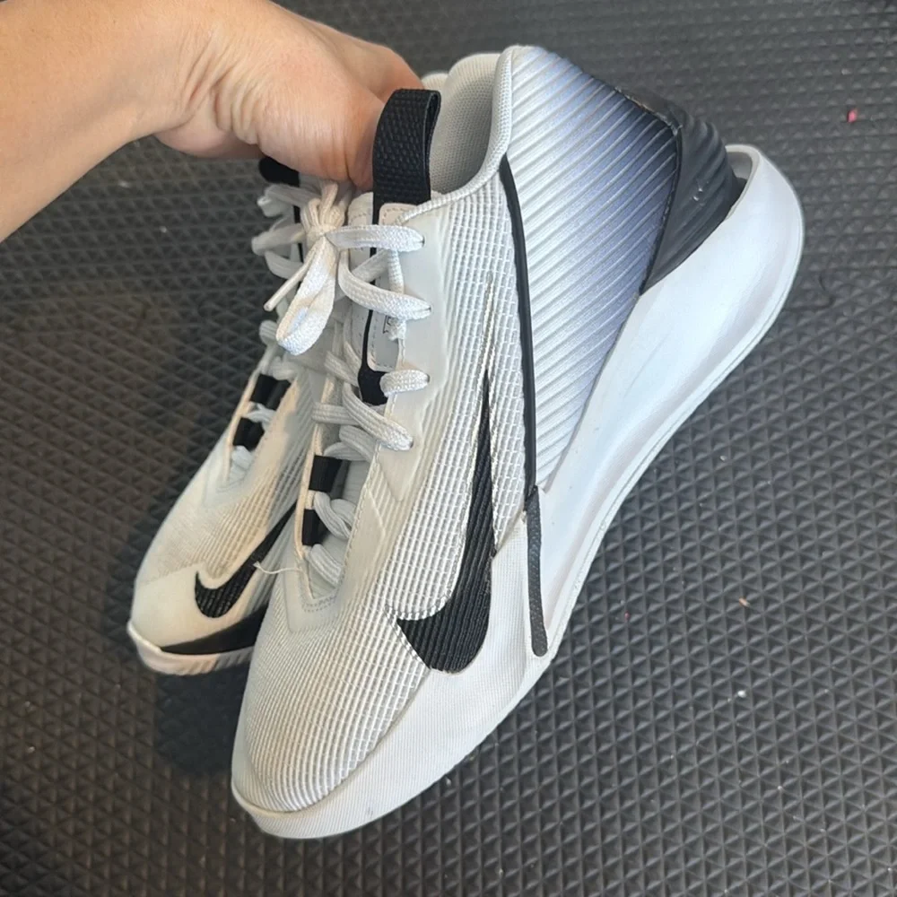 Basketball nike shoes for boys